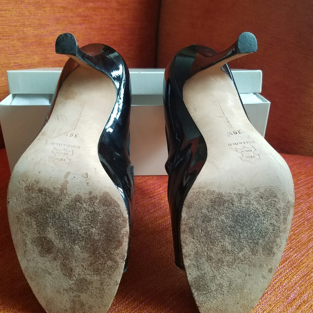MANOLO BLAHNIK Mary Jane Shoes - Picture 9 of 13